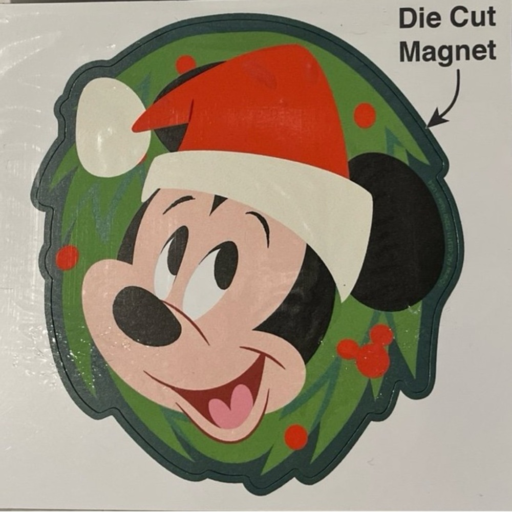 Disney Parks Santa Mickey Mouse in Wreath Christmas Magnet